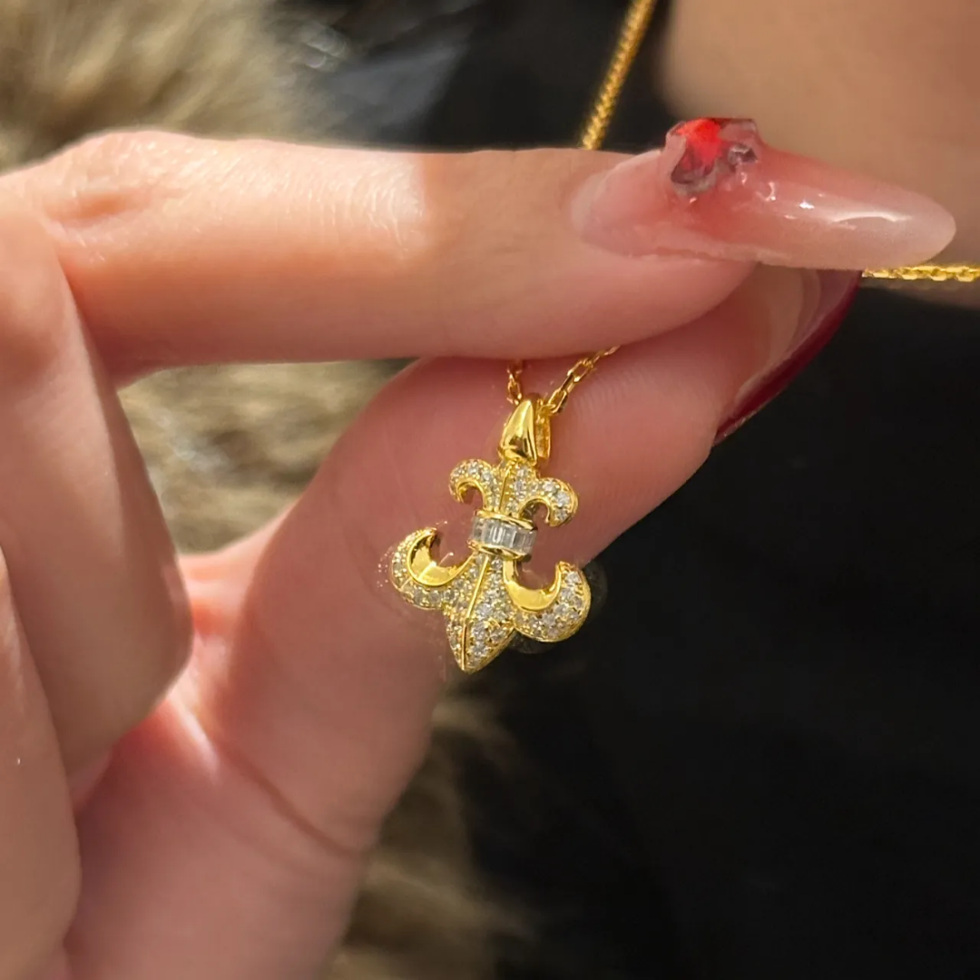 Double-Sided Fleur-de-Lis Pendant Necklace