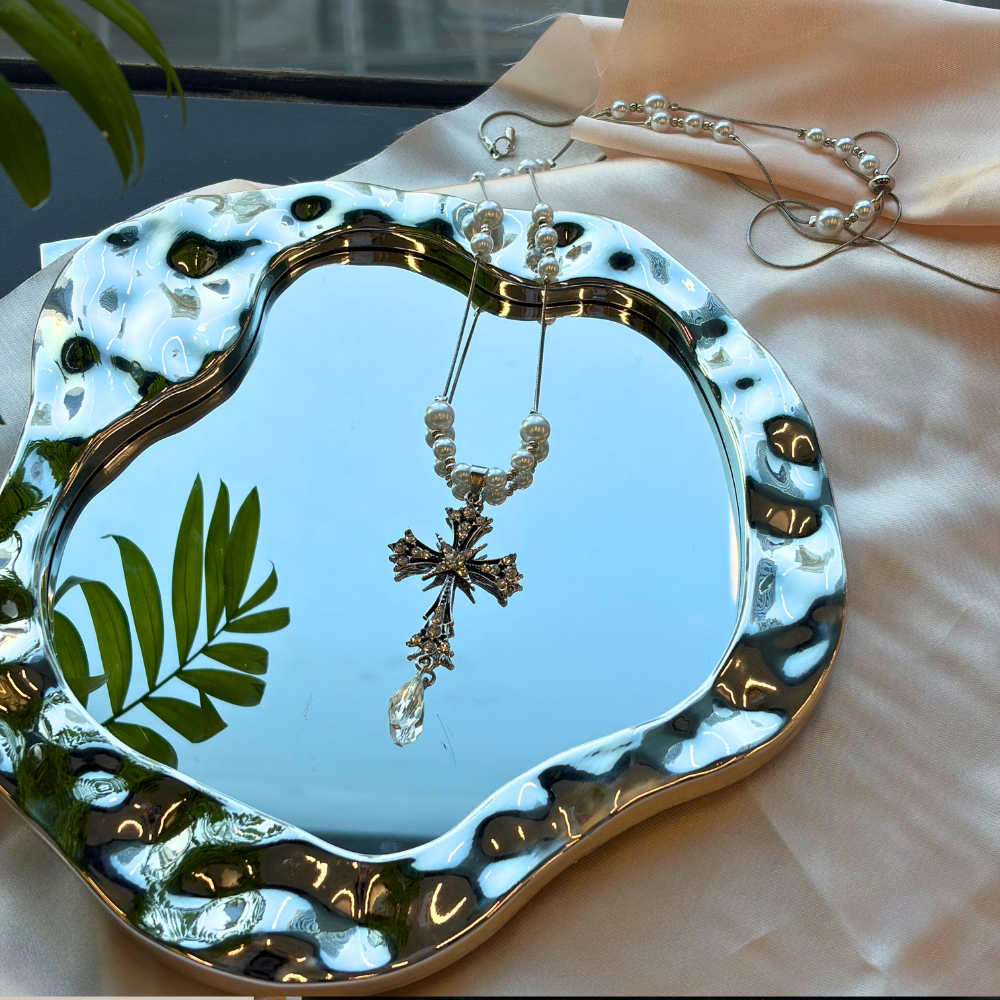 Pearl Metal Radiance Gothic Cross Necklace