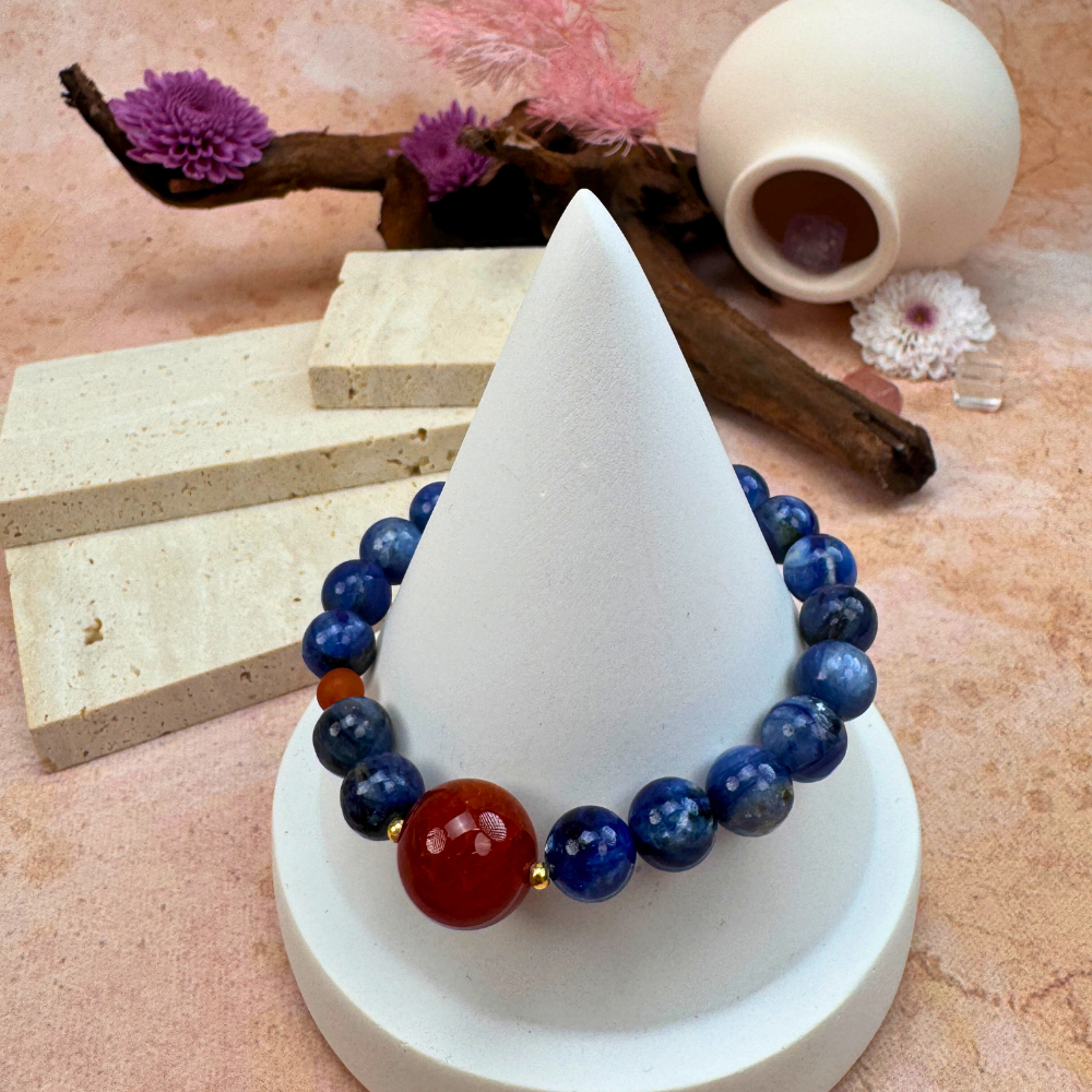 Kyanite Red Agate Clarity Courage Bracelet