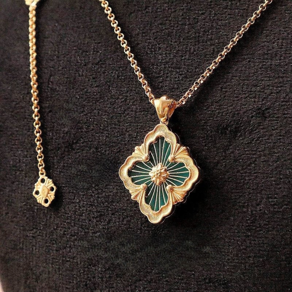Vintage Brushed Pearl-shell Diamond Necklace