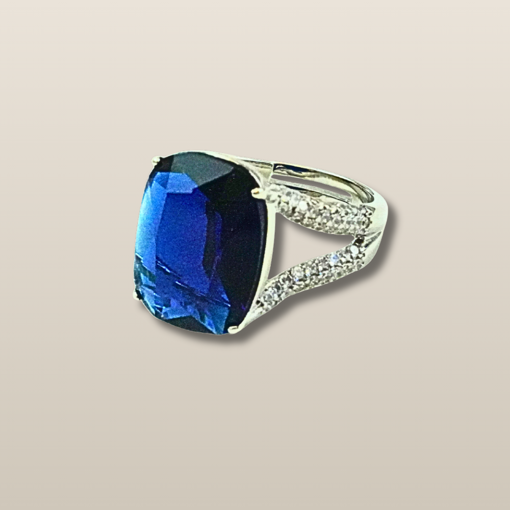 Blue Topaz Clear Quartz Radiance Ring