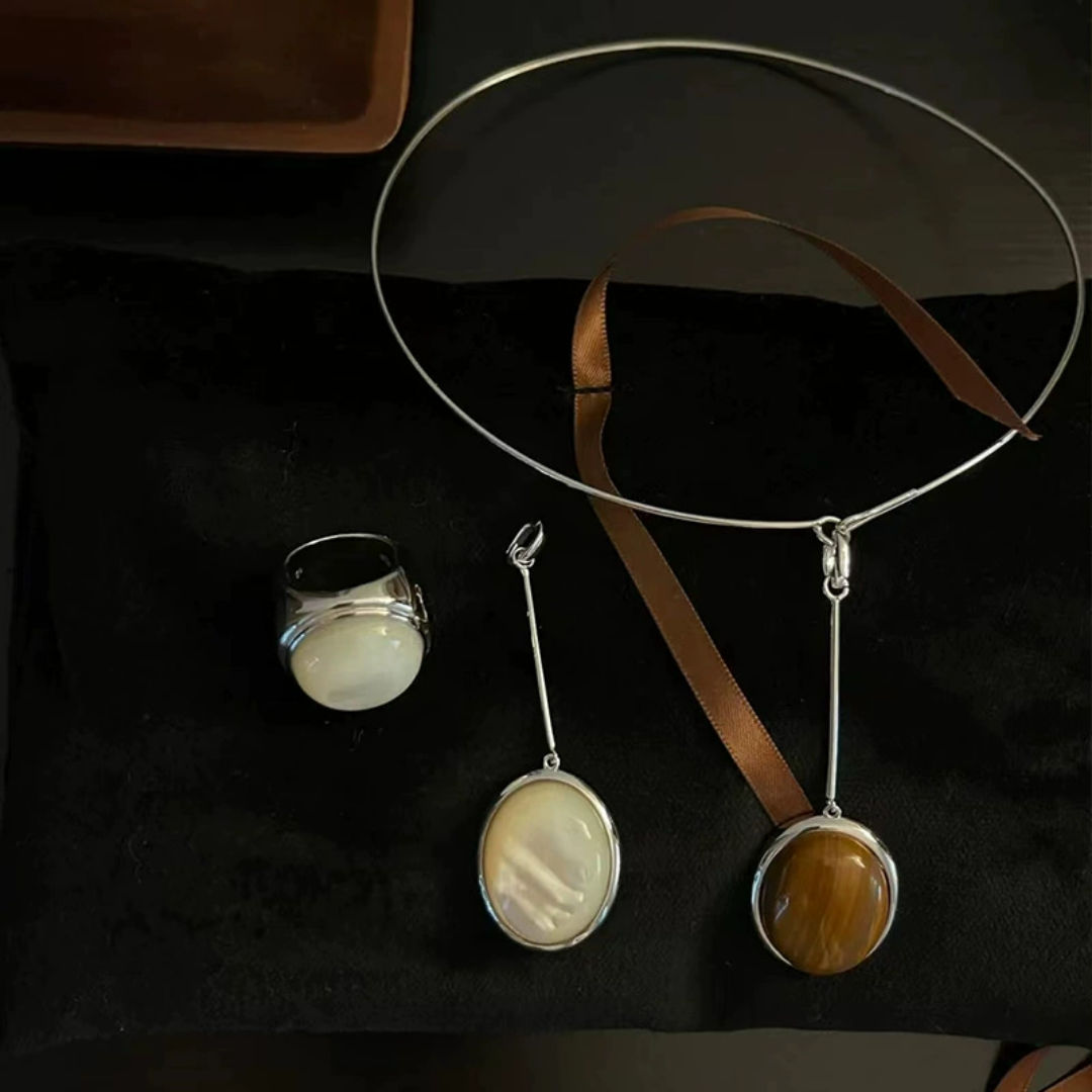 White Mother of Pearl Oval Choker Minimalist Pendant Necklace / Ring