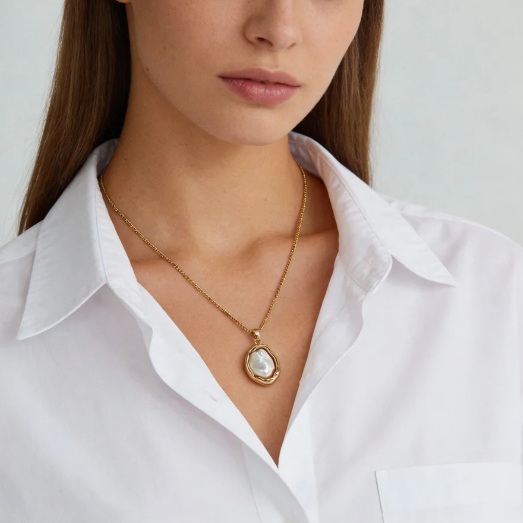 Layered Metal Frame Irregular Baroque Pearl Pendant Necklace