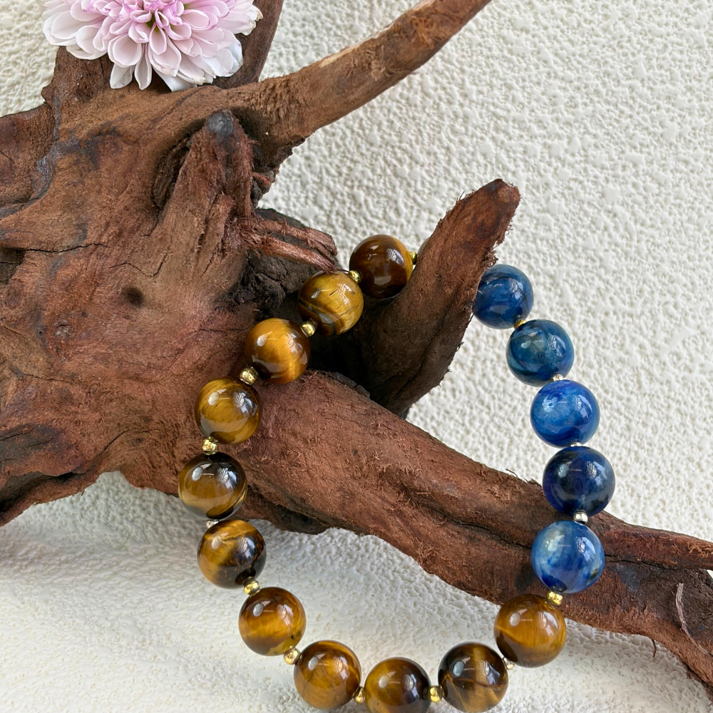 Tiger’s Eye Kyanite Courage Focus Bracelet