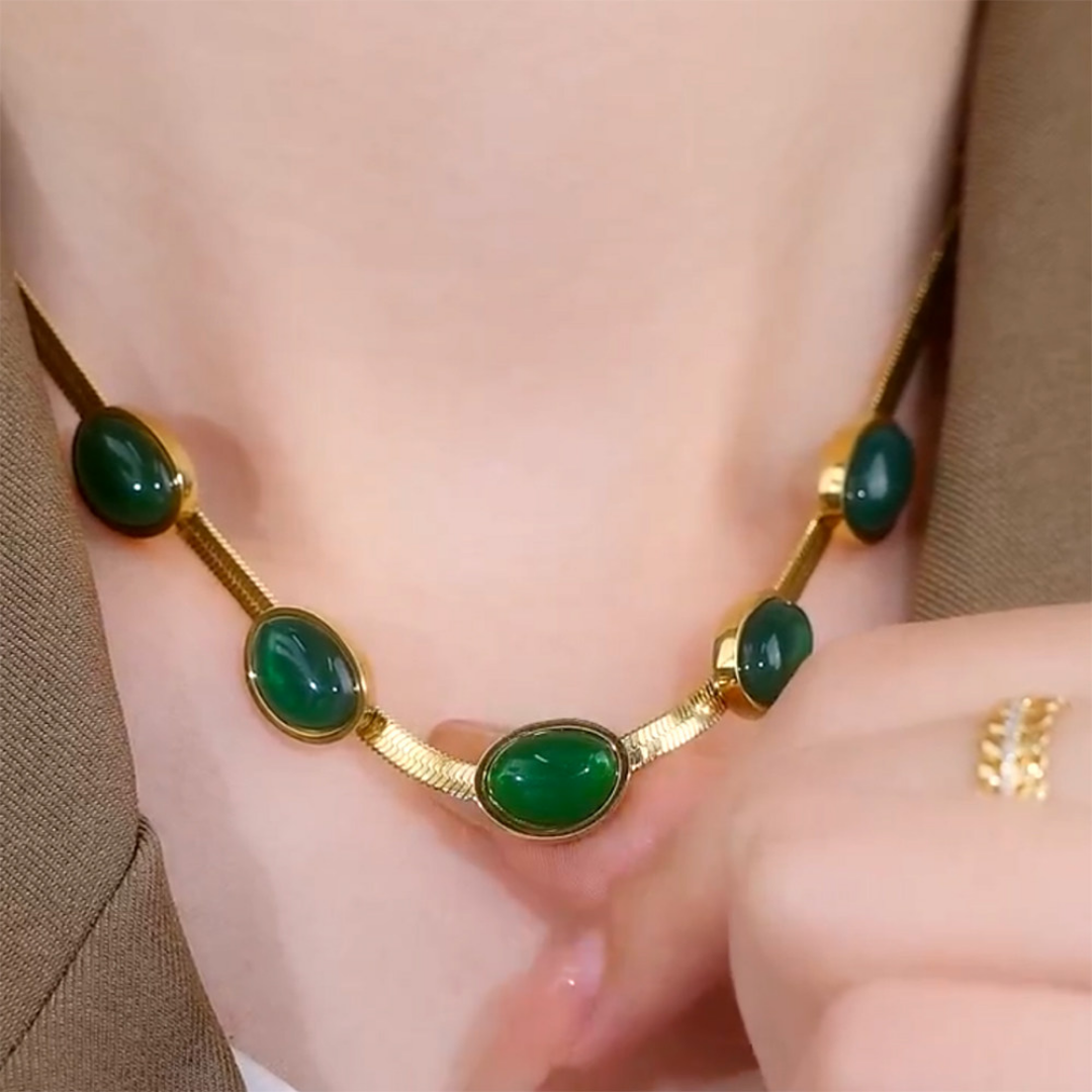 Vintage Emerald Green Oval Stone Gold Snake Chain Necklace / Earrings / Bracelet