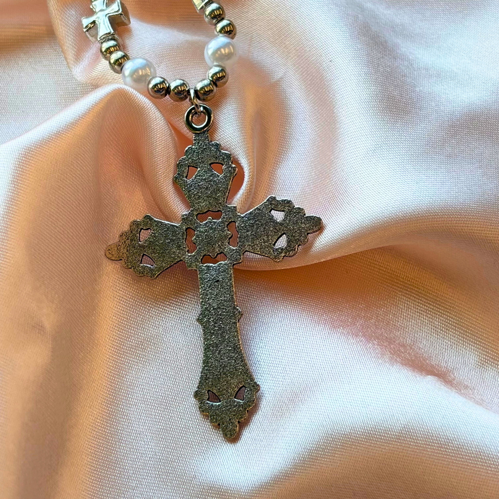 Pearl Metal Radiance Vintage Cross Necklace