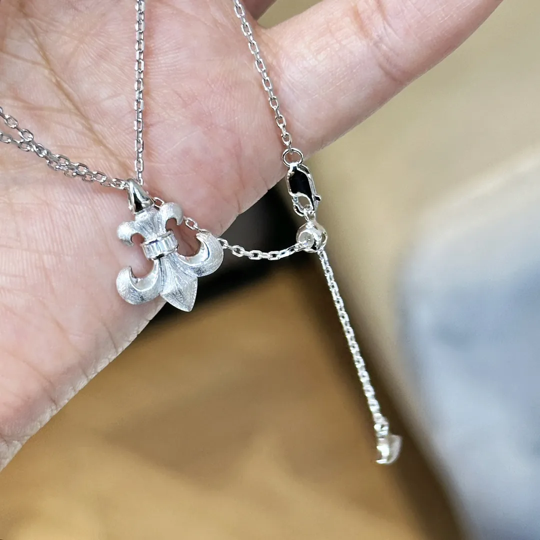 Double-Sided Fleur-de-Lis Pendant Necklace