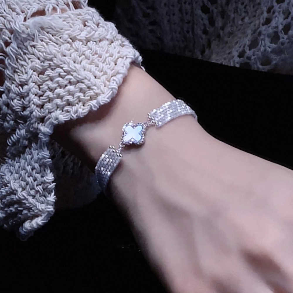 Handwoven Japanese Vintage Beaded Clover Moonlight Bracelet