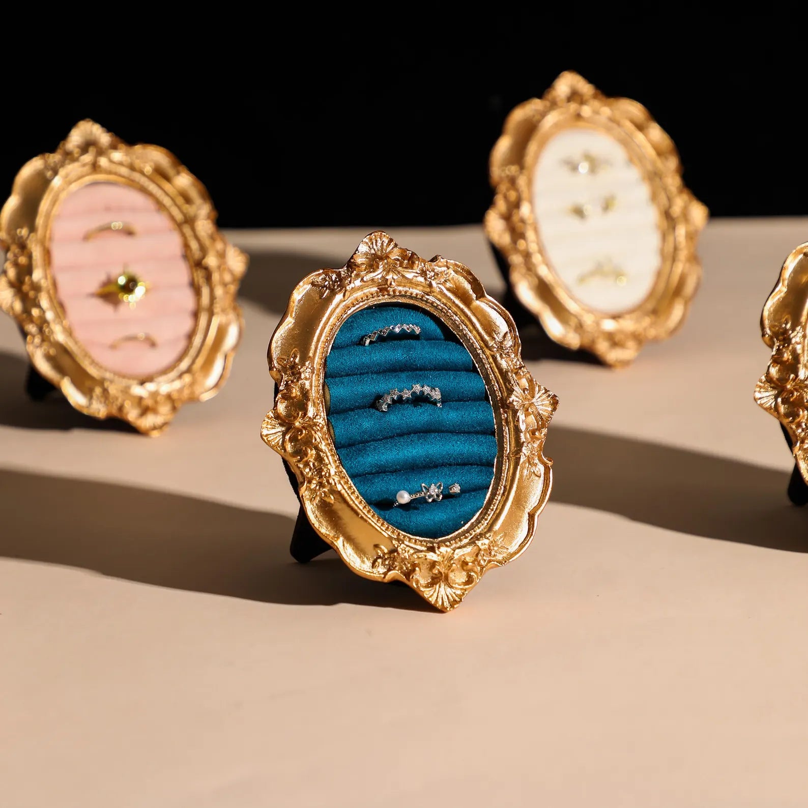 Vintage Oval Velvet Frame Organizer Jewelry Display Storage