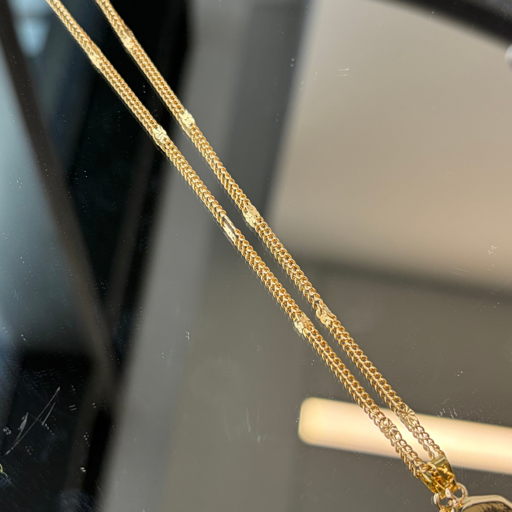 Layered Metal Frame Irregular Baroque Pearl Pendant Necklace