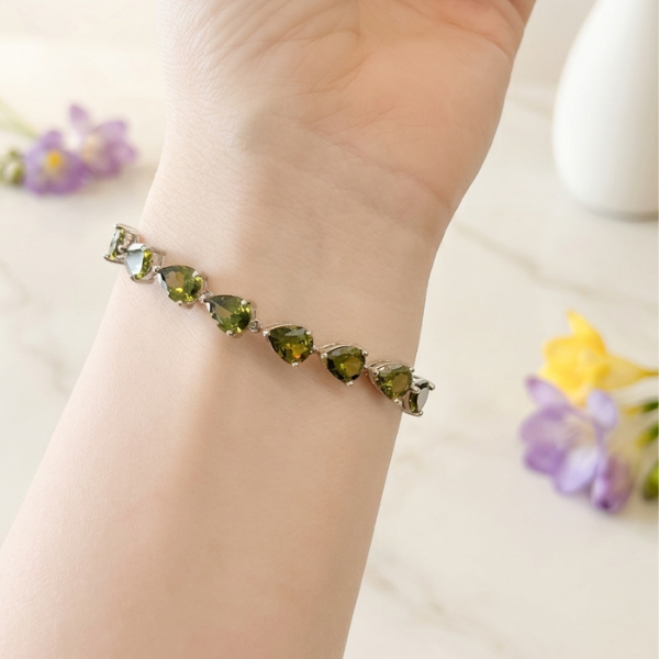 Olive Green Teardrop Zircon Tennis Bracelet