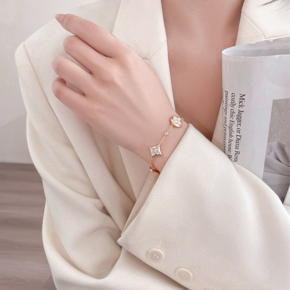 Mother of Pearl Floral Charm Titanium Steel Chain Bracelet