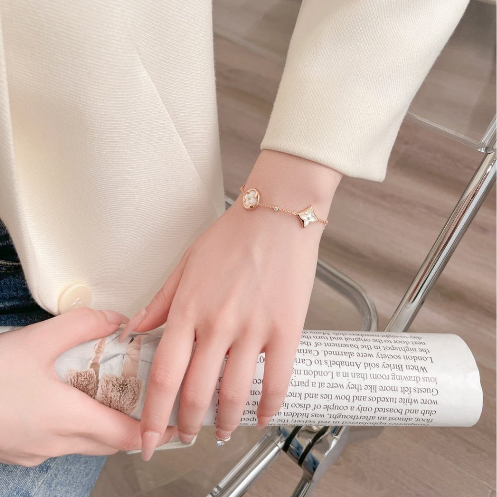 Mother of Pearl Floral Charm Titanium Steel Chain Bracelet