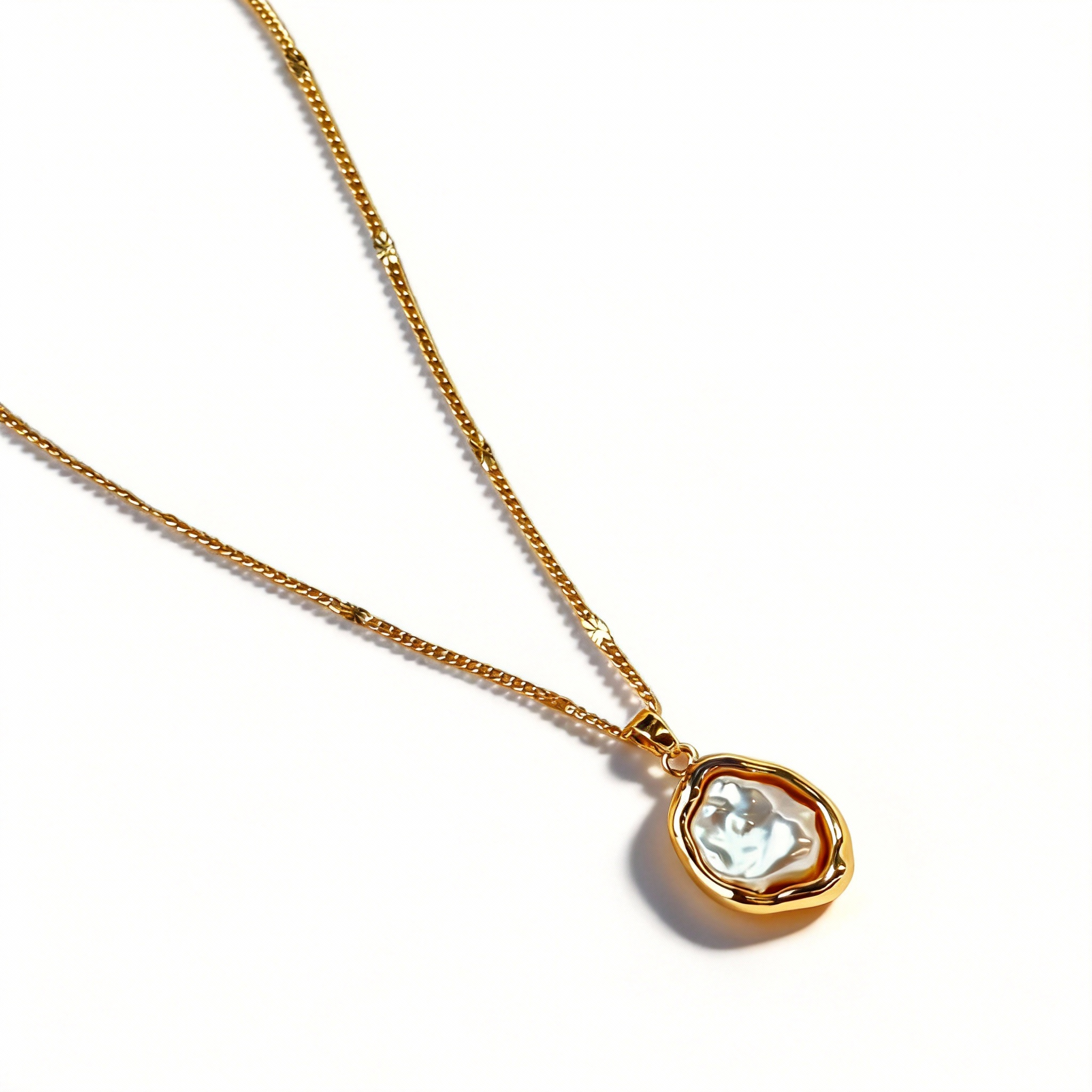 Layered Metal Frame Irregular Baroque Pearl Pendant Necklace