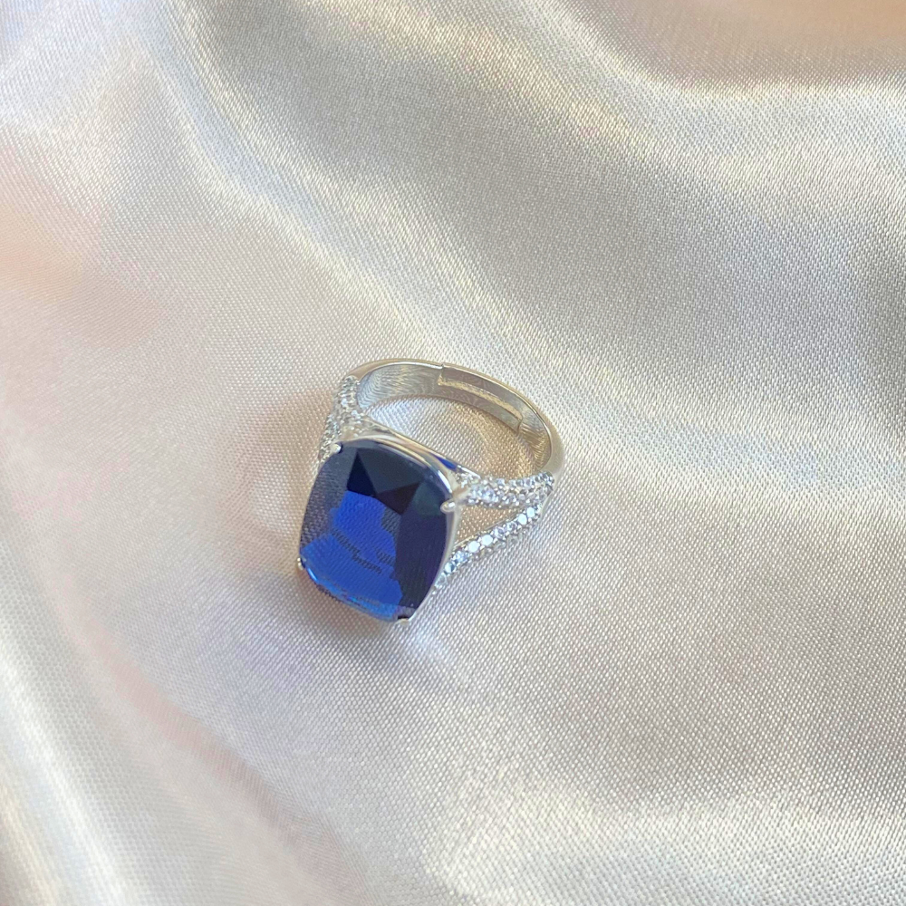 Blue Topaz Clear Quartz Radiance Ring