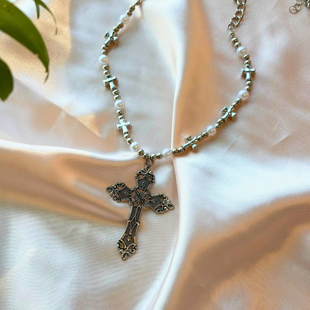 Pearl Metal Radiance Vintage Cross Necklace