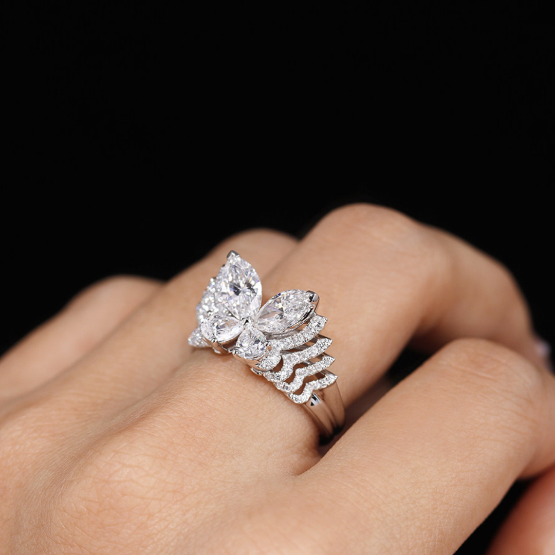 Dynamic Butterfly Lab Diamond 925 Silver Statement Ring