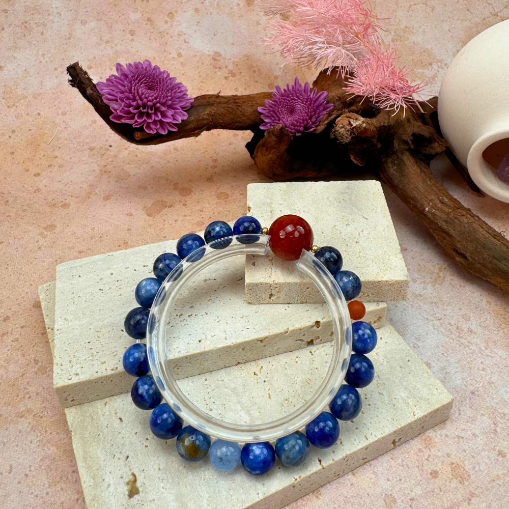 Kyanite Red Agate Clarity Courage Bracelet