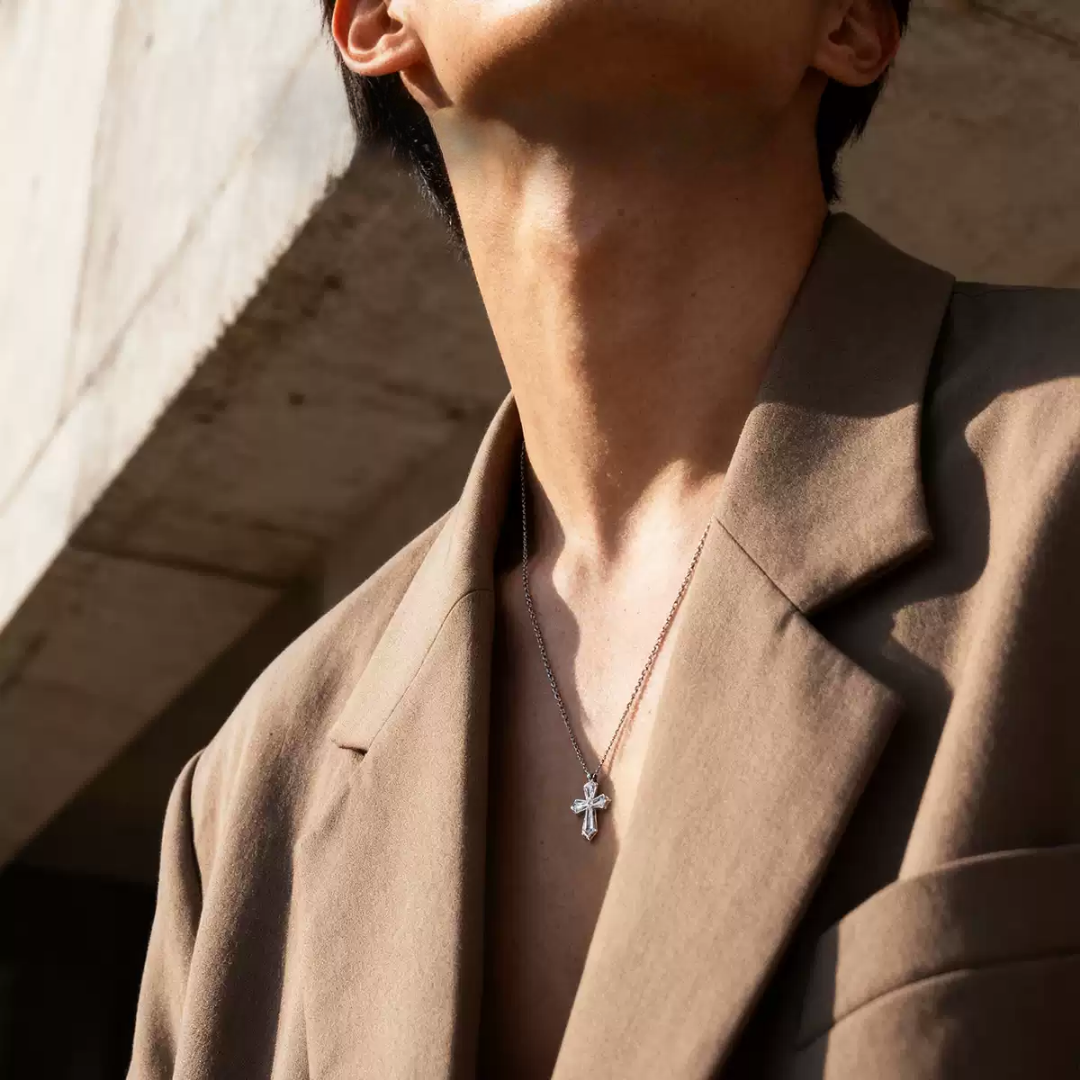 Frameless Diamond Cross Pendant Necklace