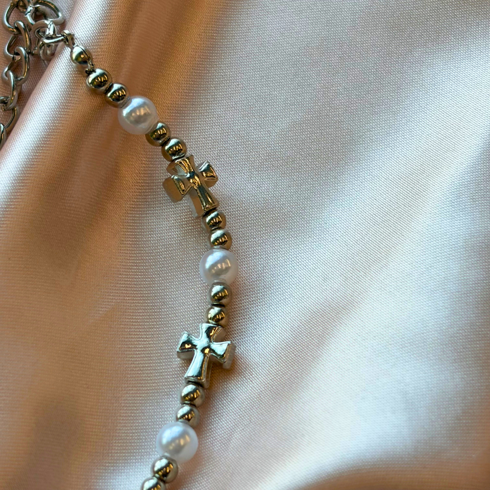 Pearl Metal Radiance Vintage Cross Necklace