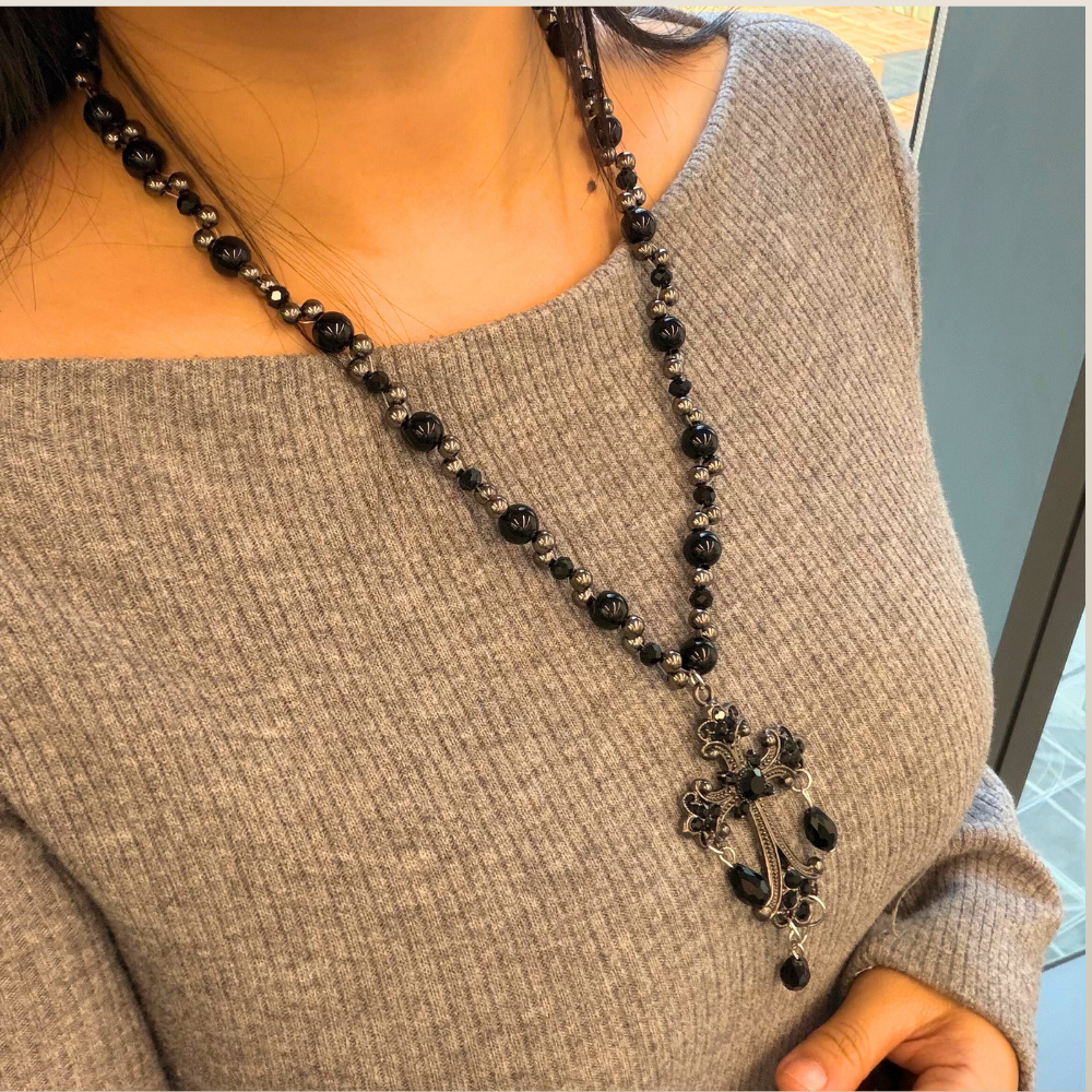 Metal Radiance Gothic Cross Necklace