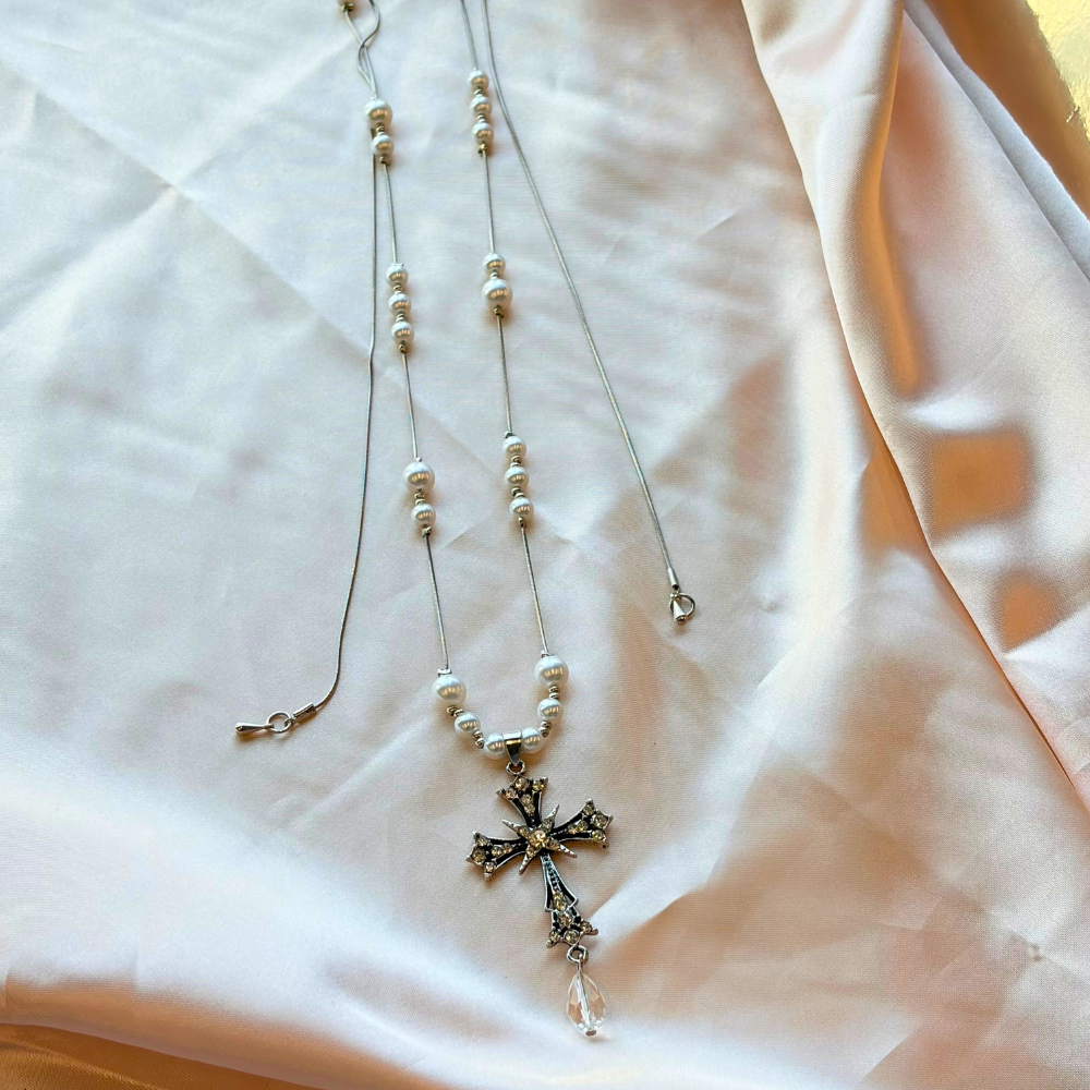 Pearl Metal Radiance Gothic Cross Necklace