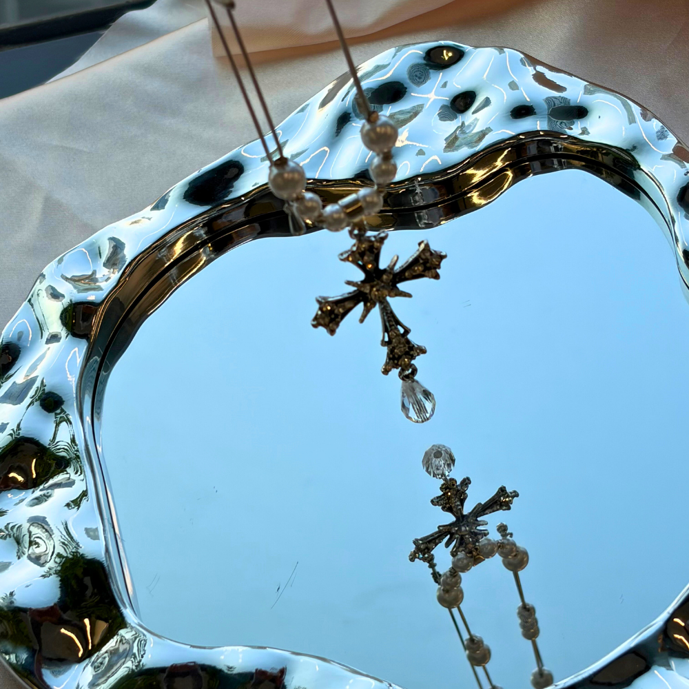 Pearl Metal Radiance Gothic Cross Necklace