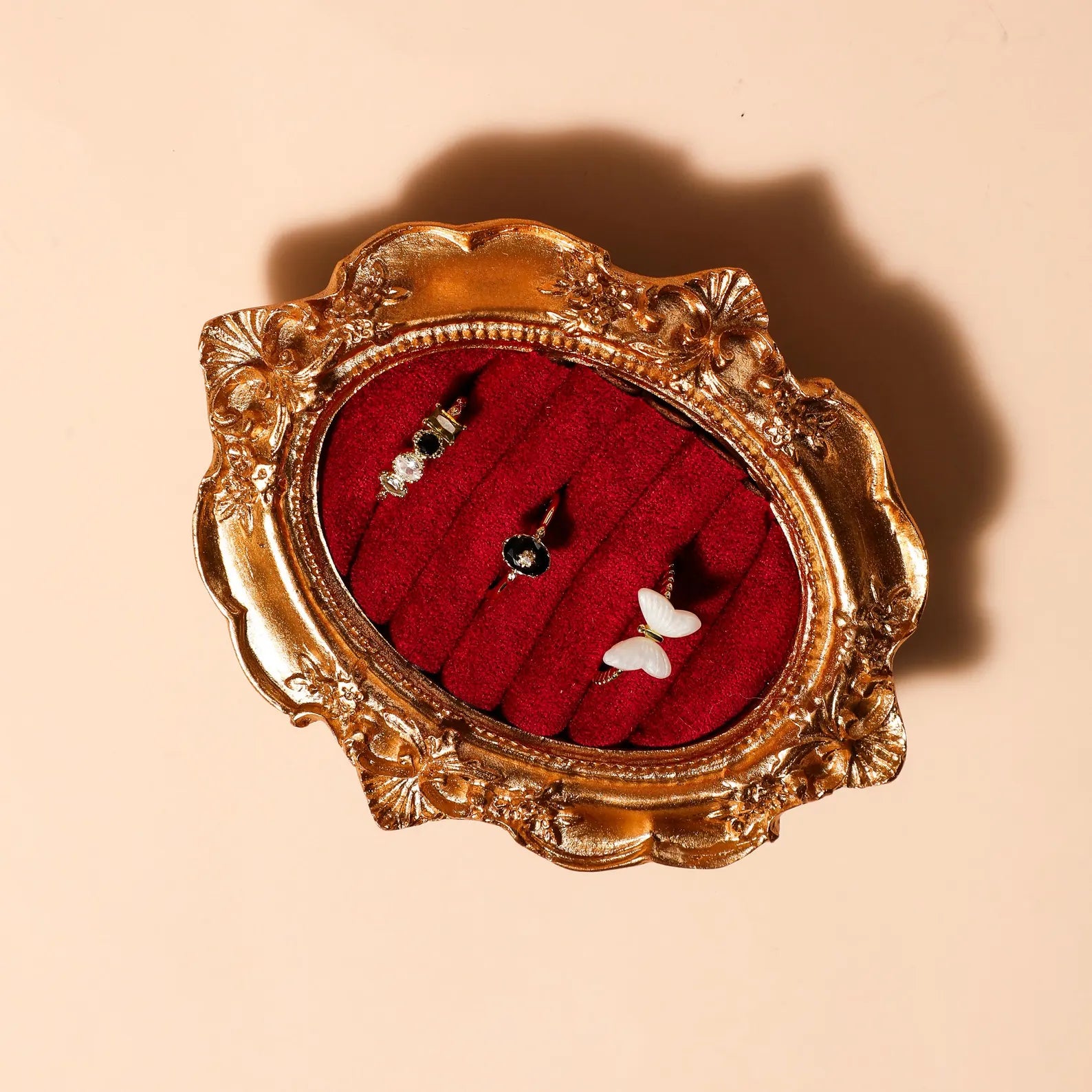 Vintage Oval Velvet Frame Organizer Jewelry Display Storage