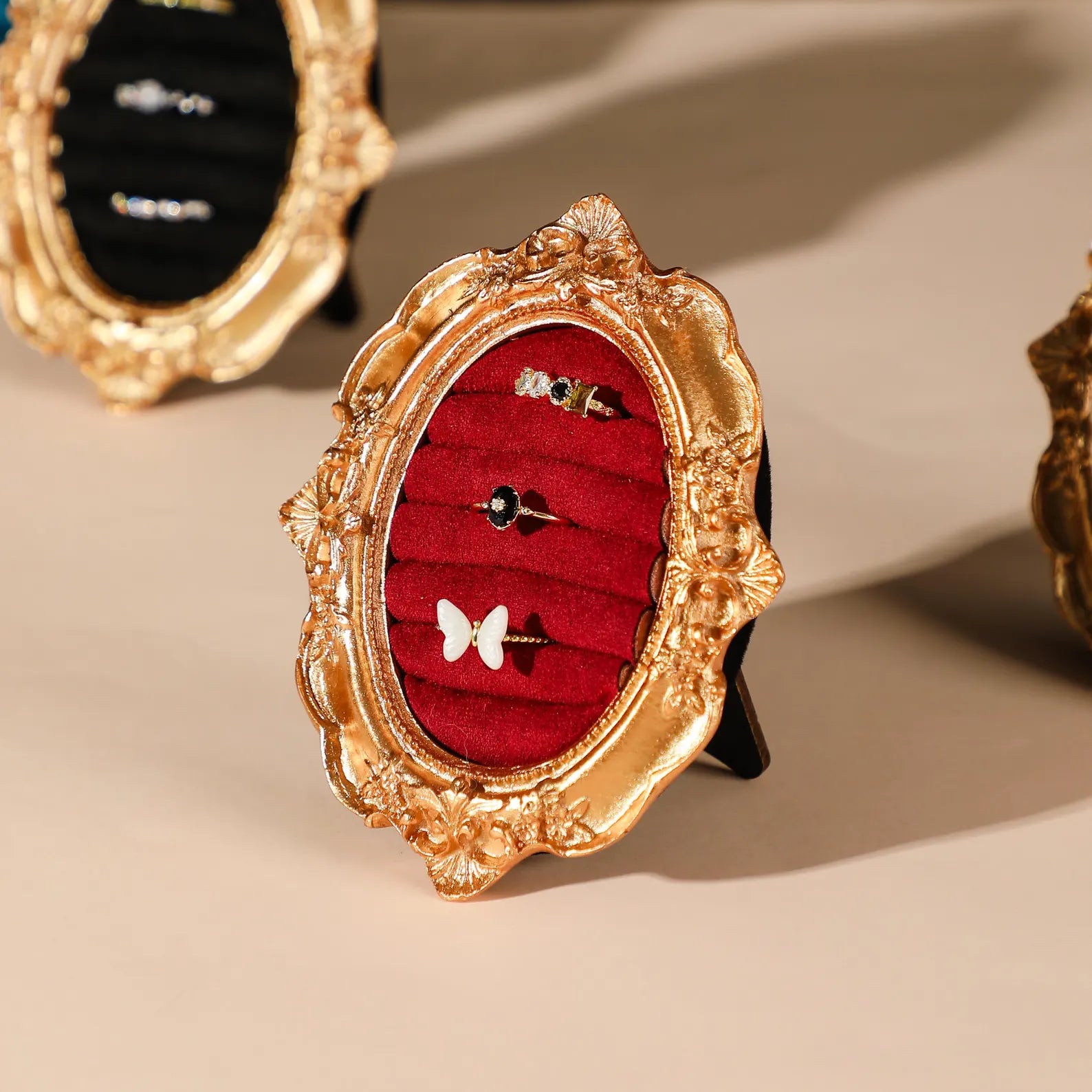 Vintage Oval Velvet Frame Organizer Jewelry Display Storage